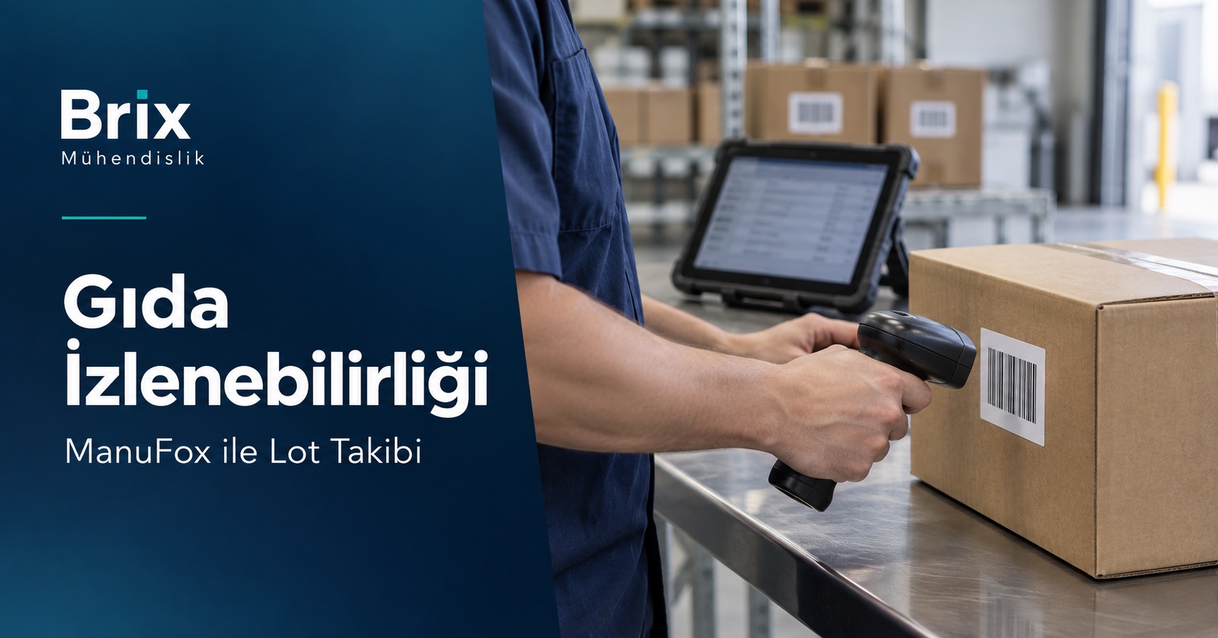 Gıda deposunda lot takibi için kapalı kolinin barkodunu tablet yanında okutan operatör